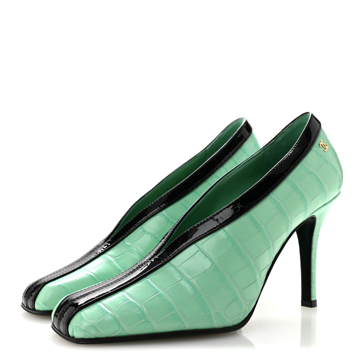Chanel Crocodile Embossed Patent Calfskin Pumps 38.5 Green Black 4 of 10
