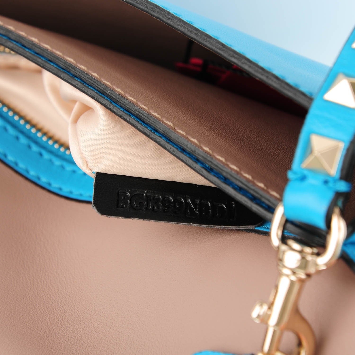 Valentino Garavani Nappa Rockstud Wristlet Clutch Parrot 7 of 10