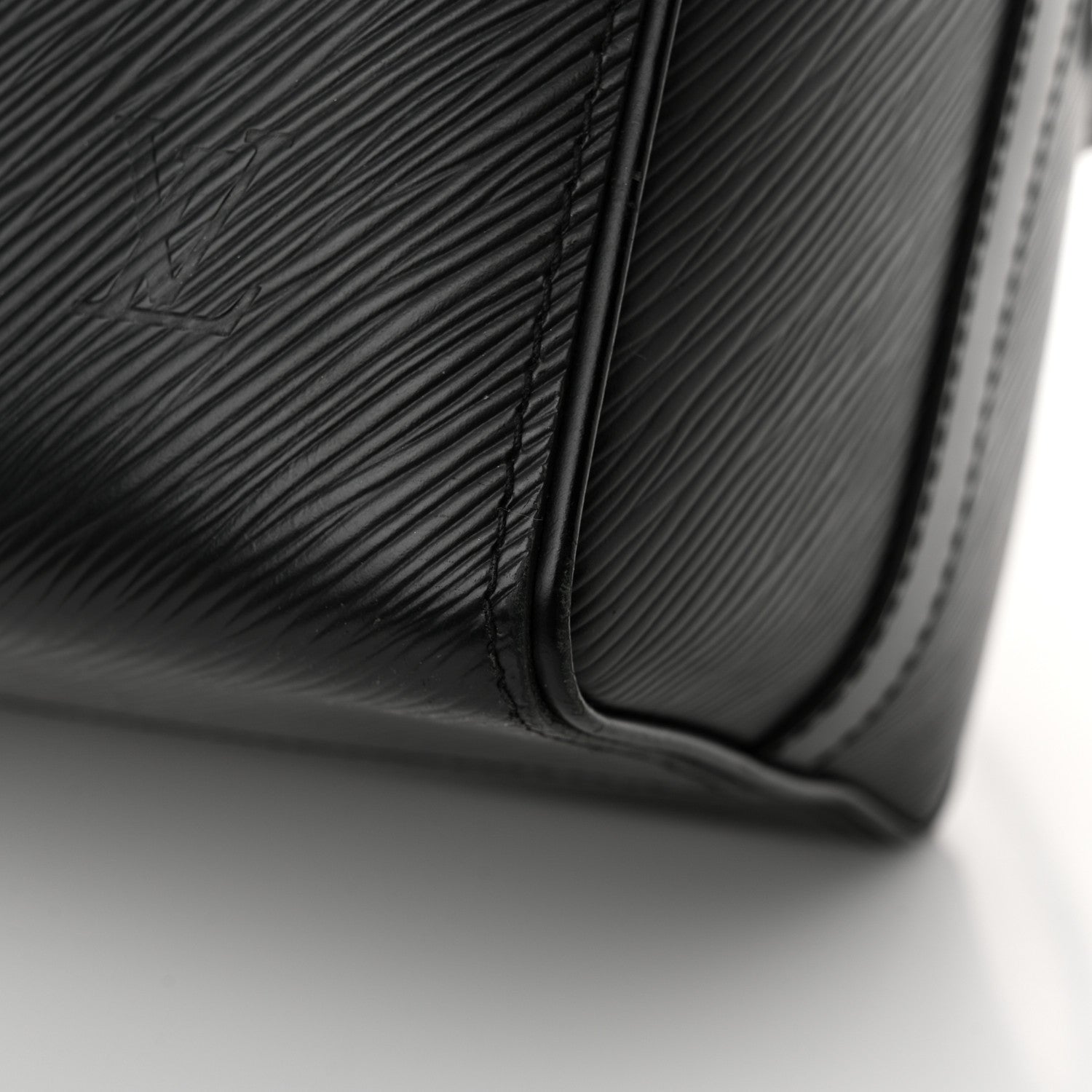 Louis Vuitton Epi Speedy Bandouliere 25 Black 15 of 17