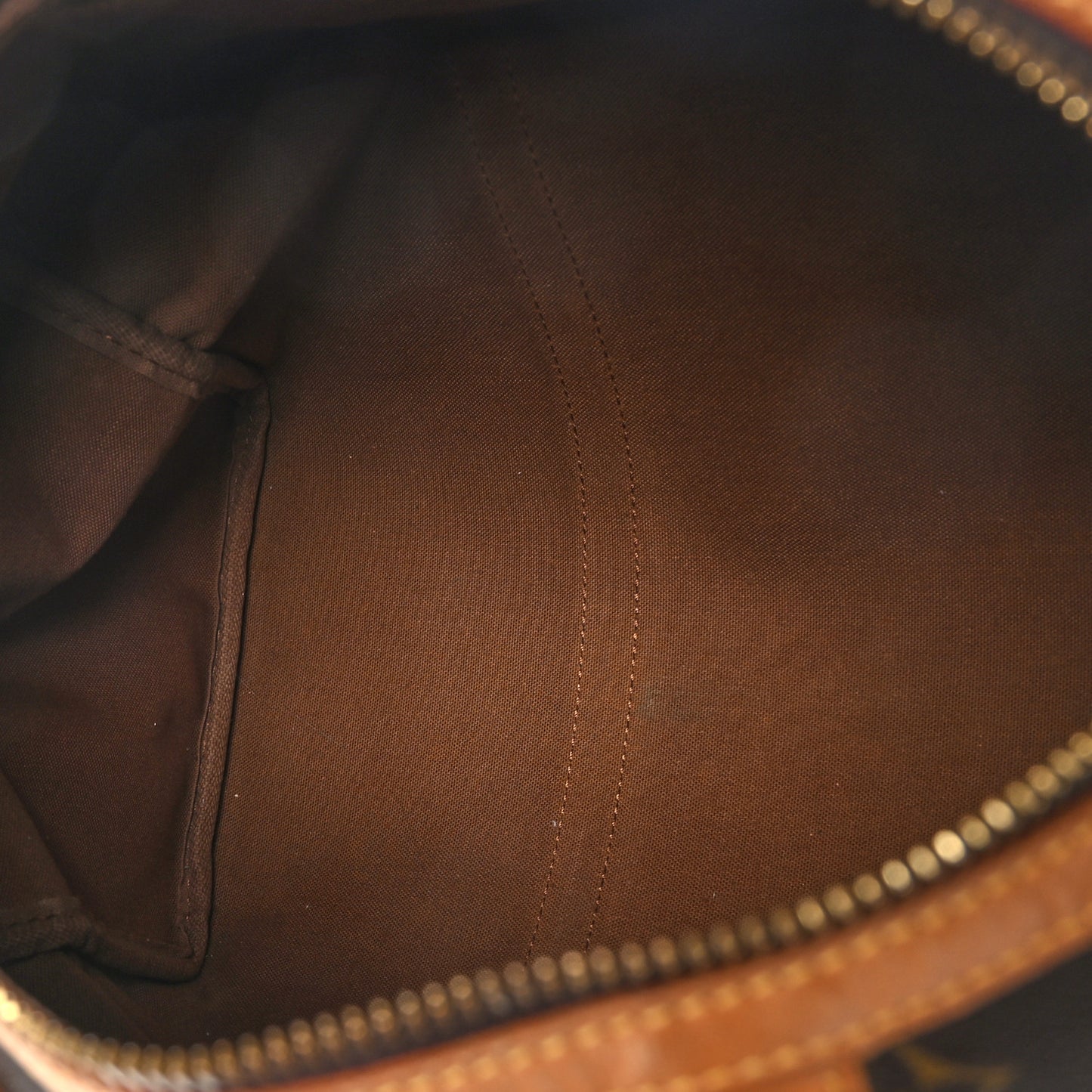 Monogram Sac Souple 35