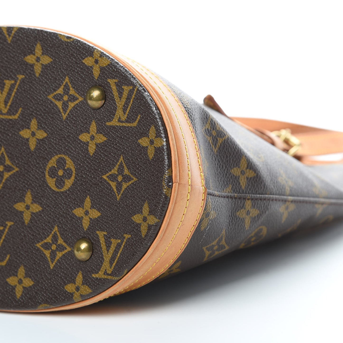 Monogram Petit Bucket 23
