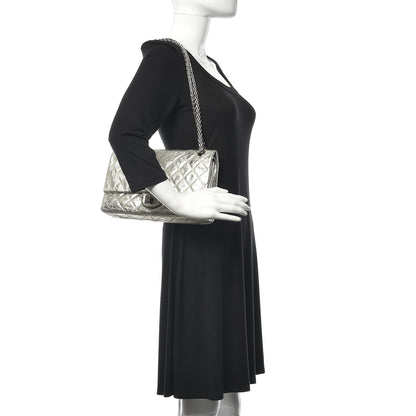 Chanel Metallic Aged Calfskin Quilted 2.55 Reissue 226 Flap Silver 2 of 10