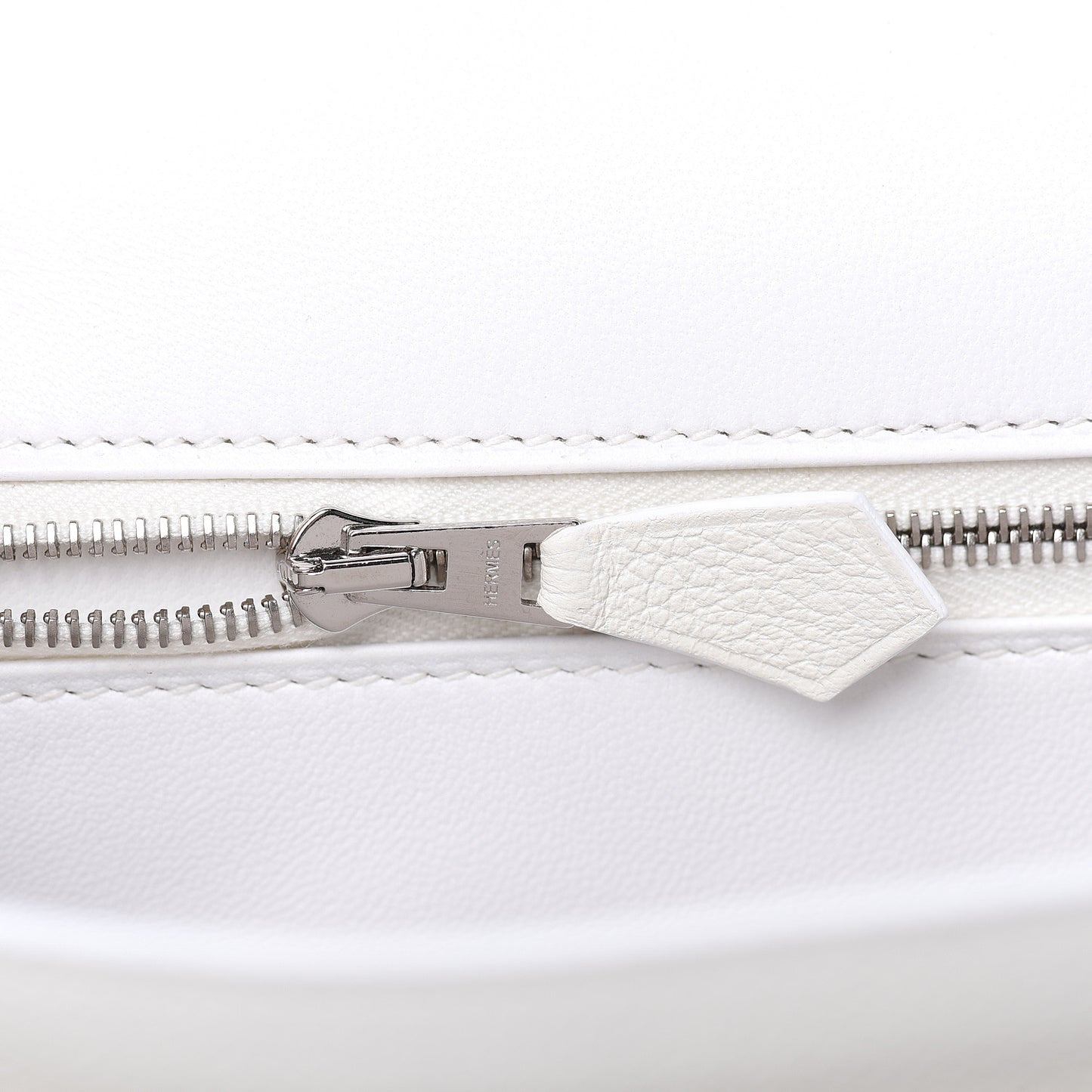 Evercolor Constance 24 White