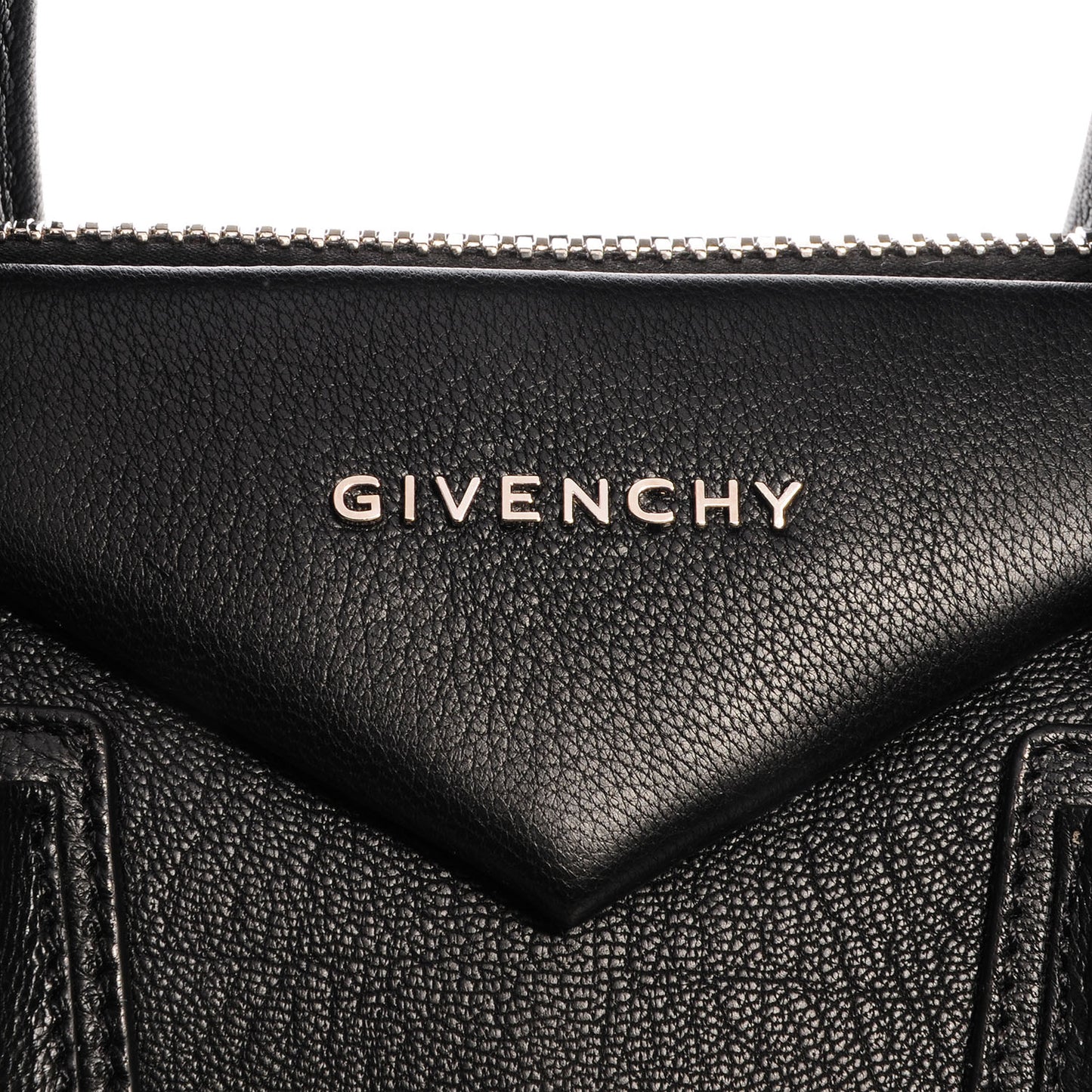 Sugar Goatskin Medium Antigona Black