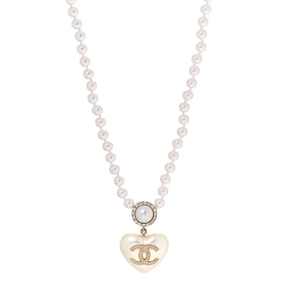 Chanel Pearl Crystal CC Heart Short Necklace Pearly White Gold 2 of 4