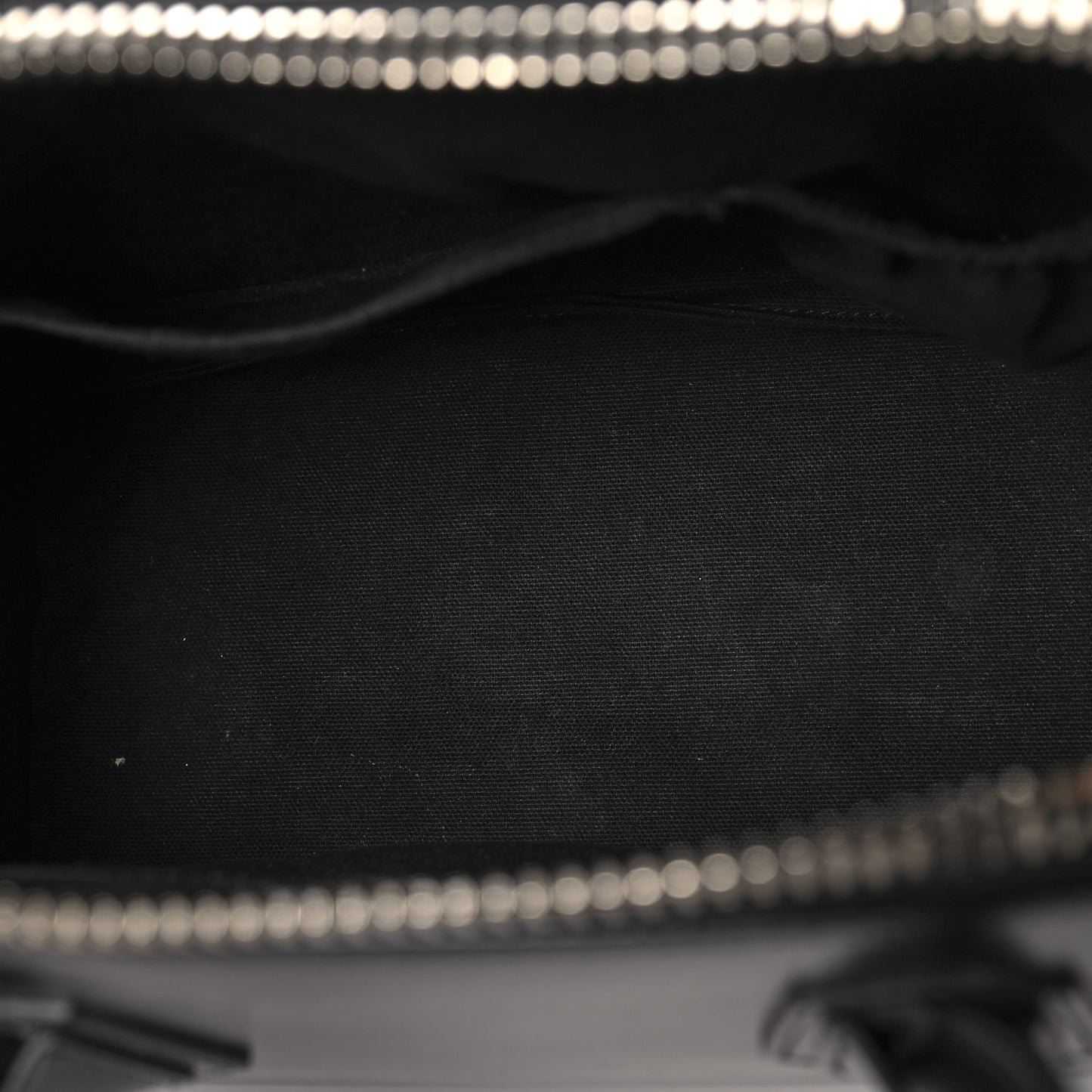 Shiny Lord Calfskin Small Antigona Black