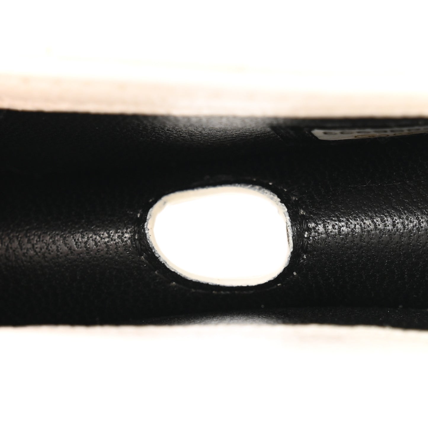 Caviar Quilted Airpods Pro Holder Belt White