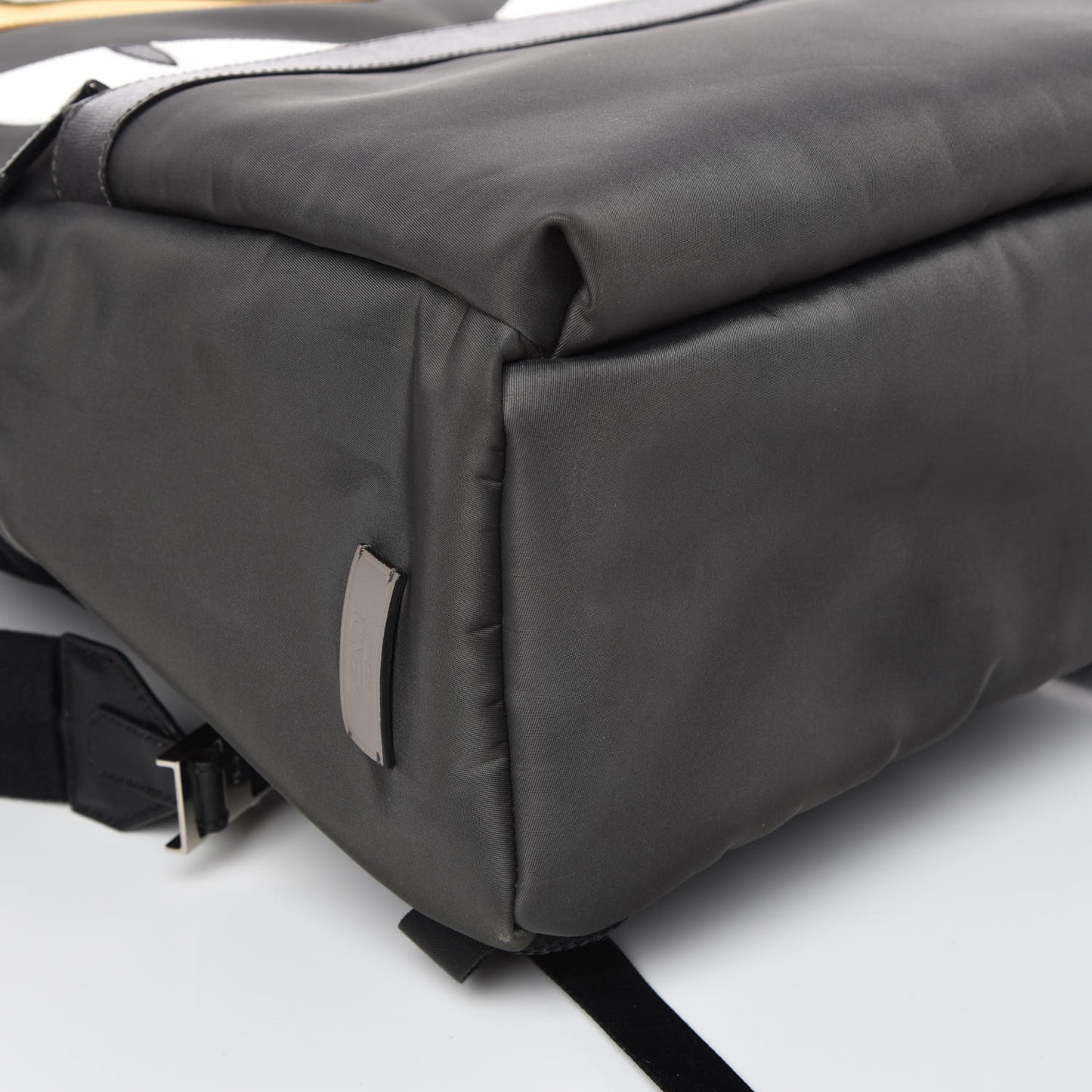 Nylon Vitello Elite Elaphe Fox Goat Fur Monster Eyes Bi-Color Standard Backpack Mud Black White Yellow