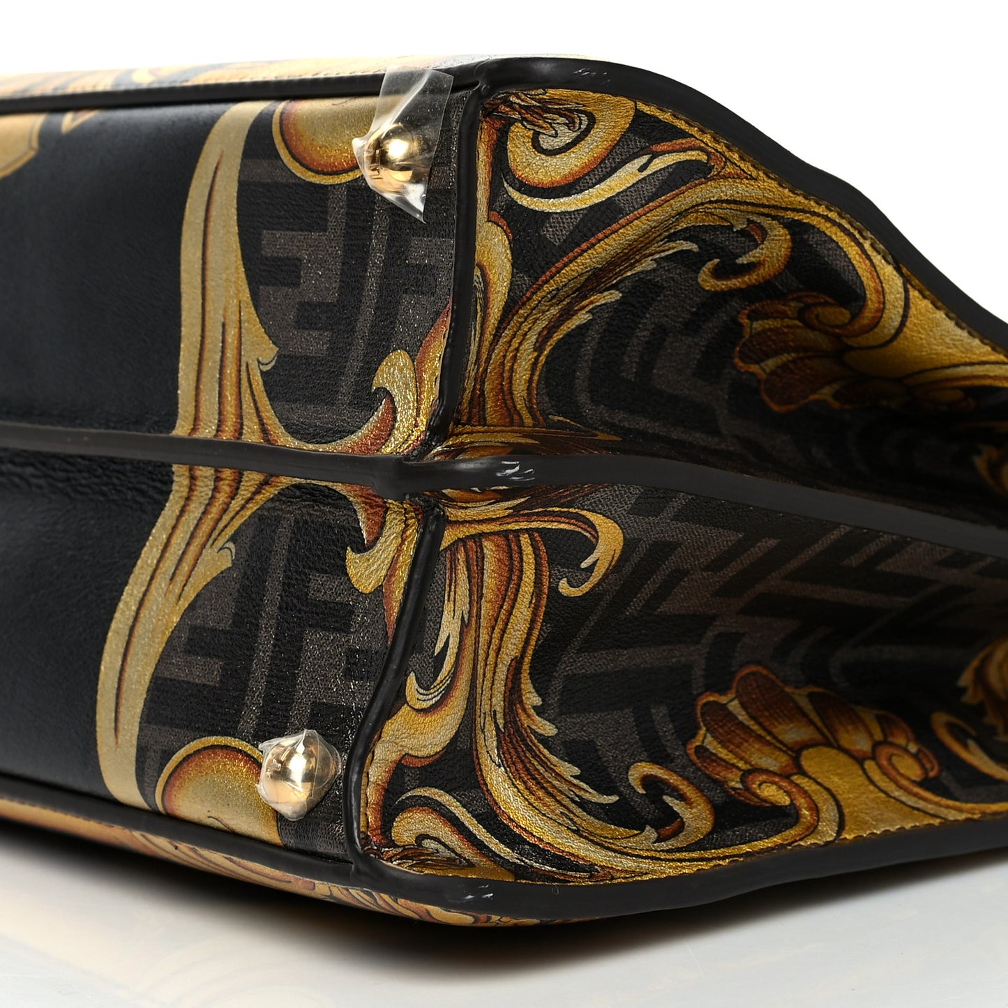X VERSACE Vitello Seta Nappa Fendace FF Baroque Medium Peekaboo I SEE U Satchel Tobacco Black Gold