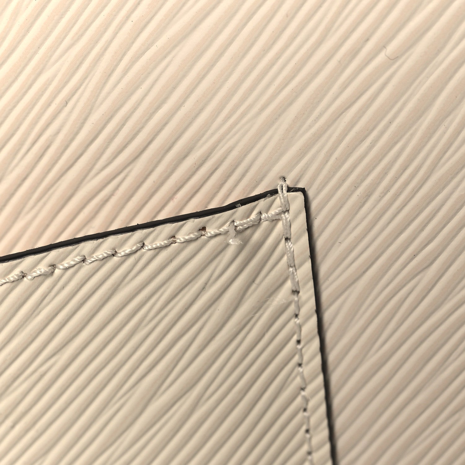 Louis Vuitton Epi Marelle Quartz 13 of 13