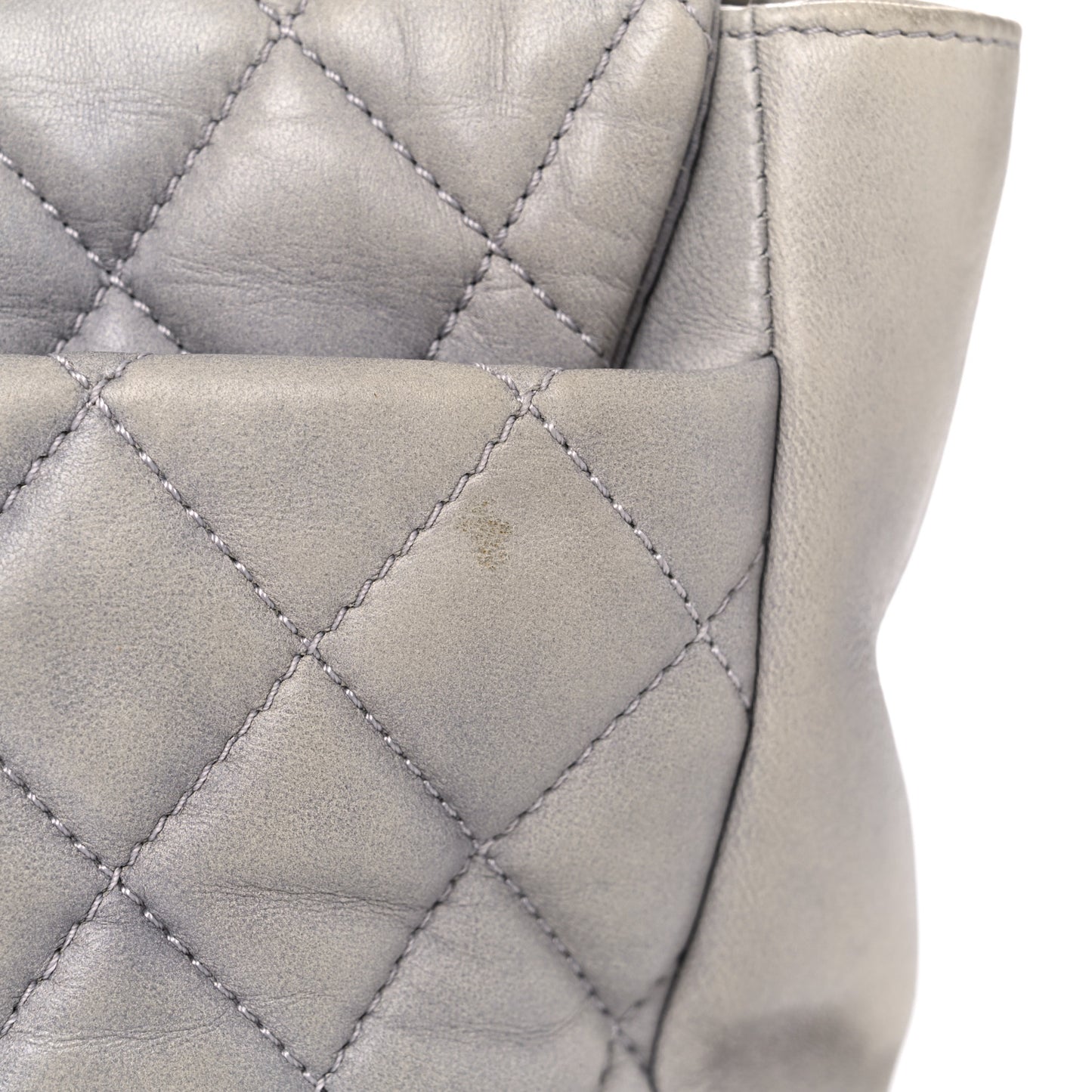 Lambskin Quilted Jumbo Coco Rain Flap Grey