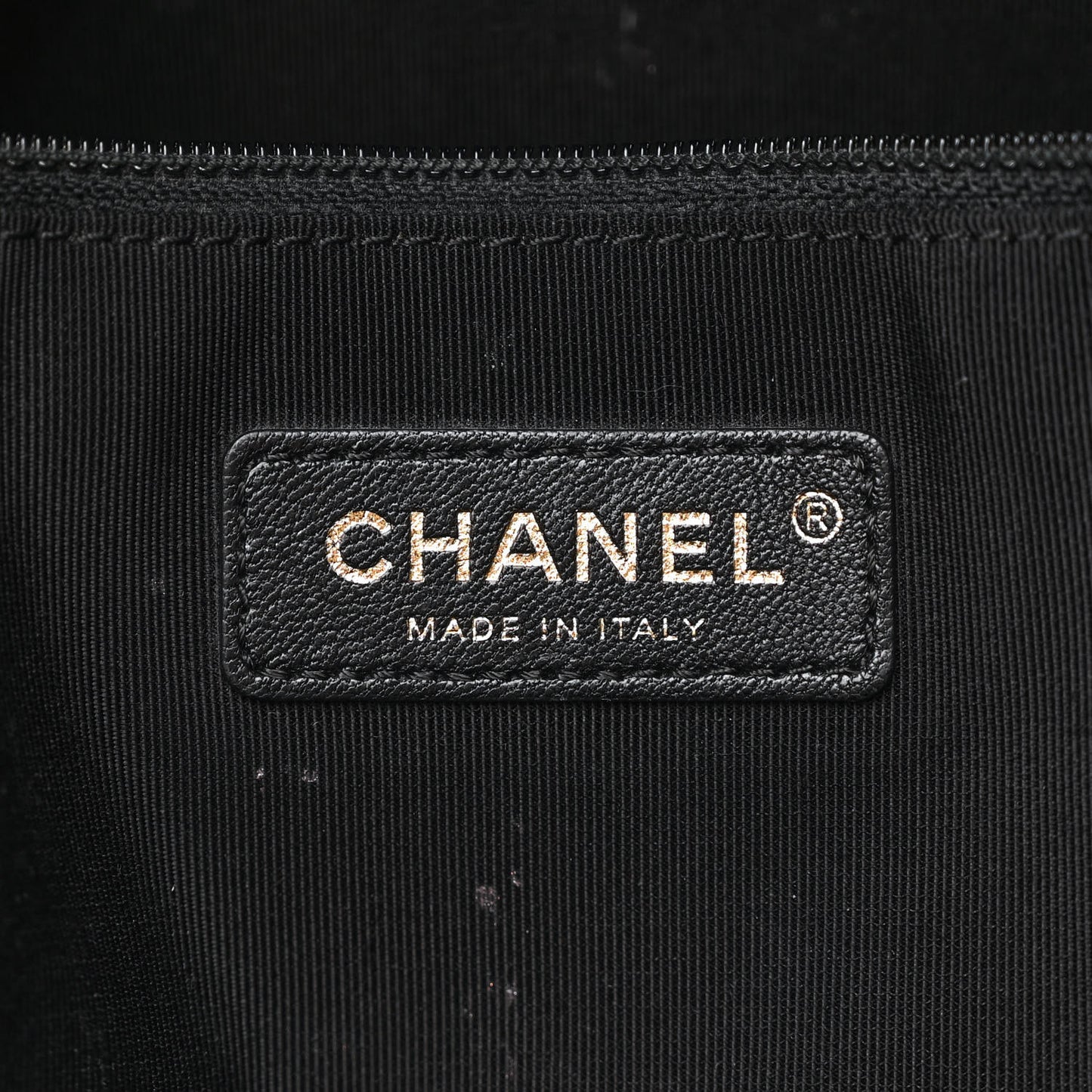 Caviar Quilted Grommet Embellished Piercing Chic Tote Bag Black