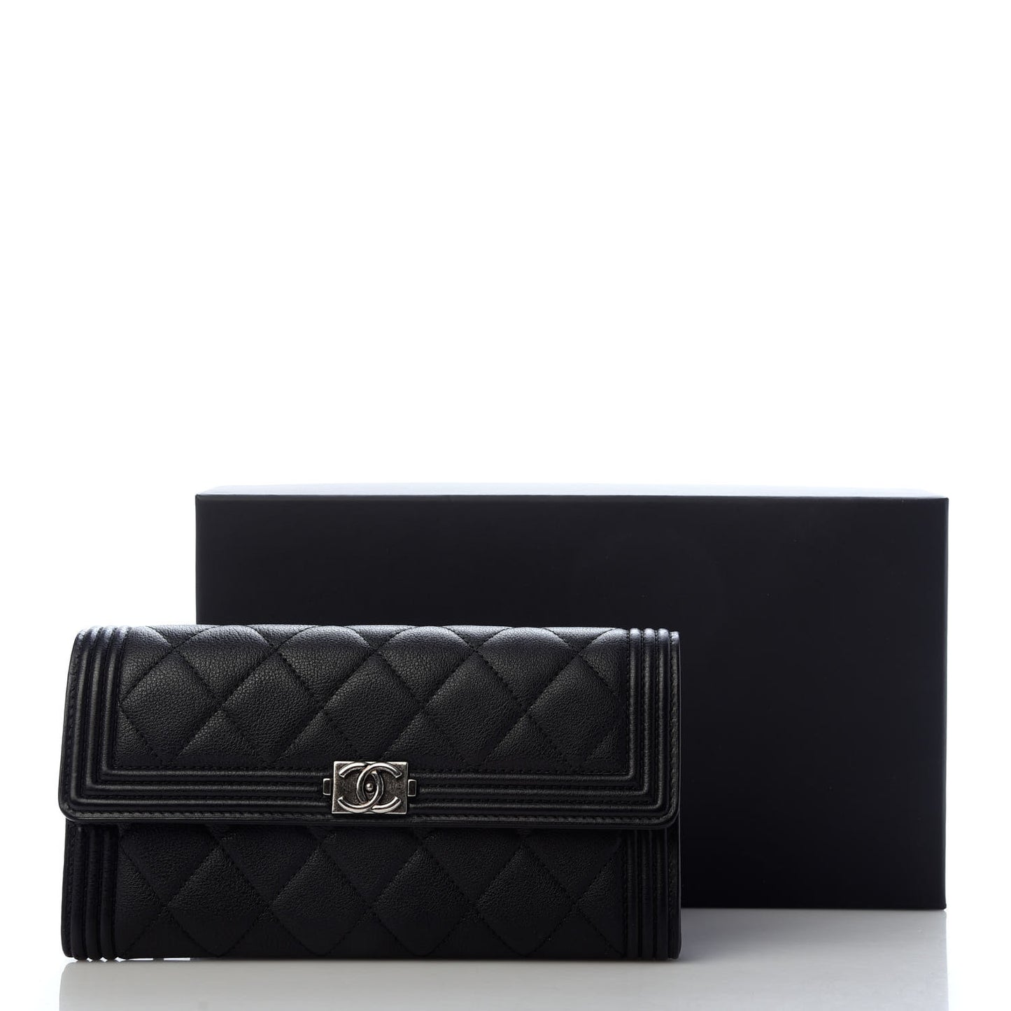 Calfskin Quilted Large Boy Gusset Flap Wallet Black