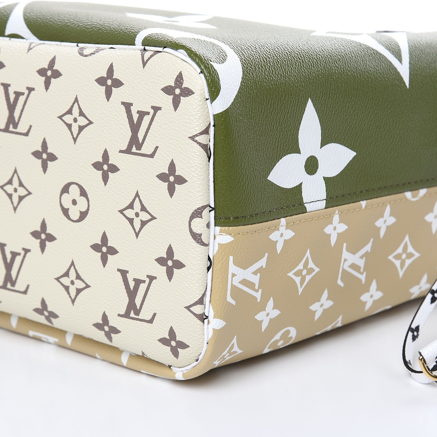 Louis Vuitton Monogram Giant Neverfull MM Kaki 9 of 10