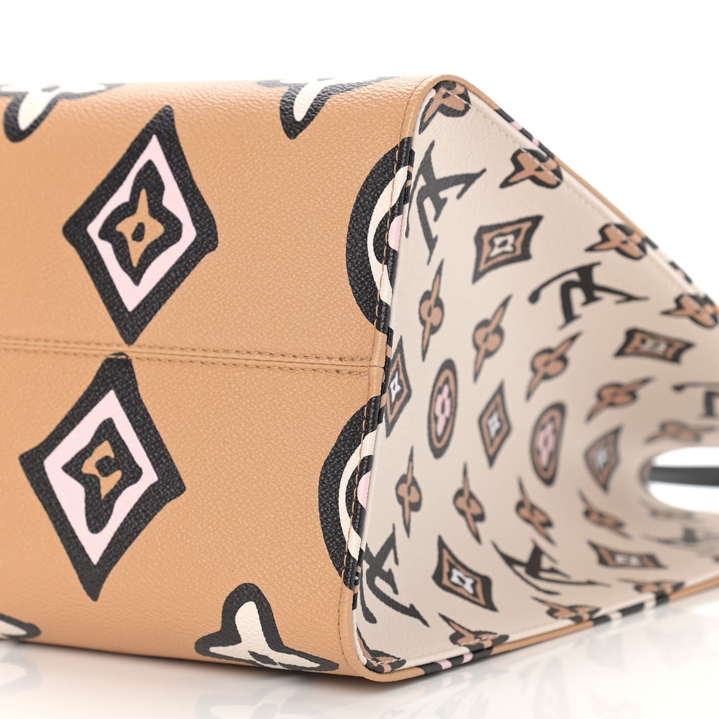 Monogram Giant Wild At Heart Onthego GM Arizona