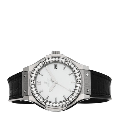 Hublot Titanium Alligator Diamond Bezel 33mm Classic Fusion Quartz Watch 581.NE.6070.LR.1204 2 of 5