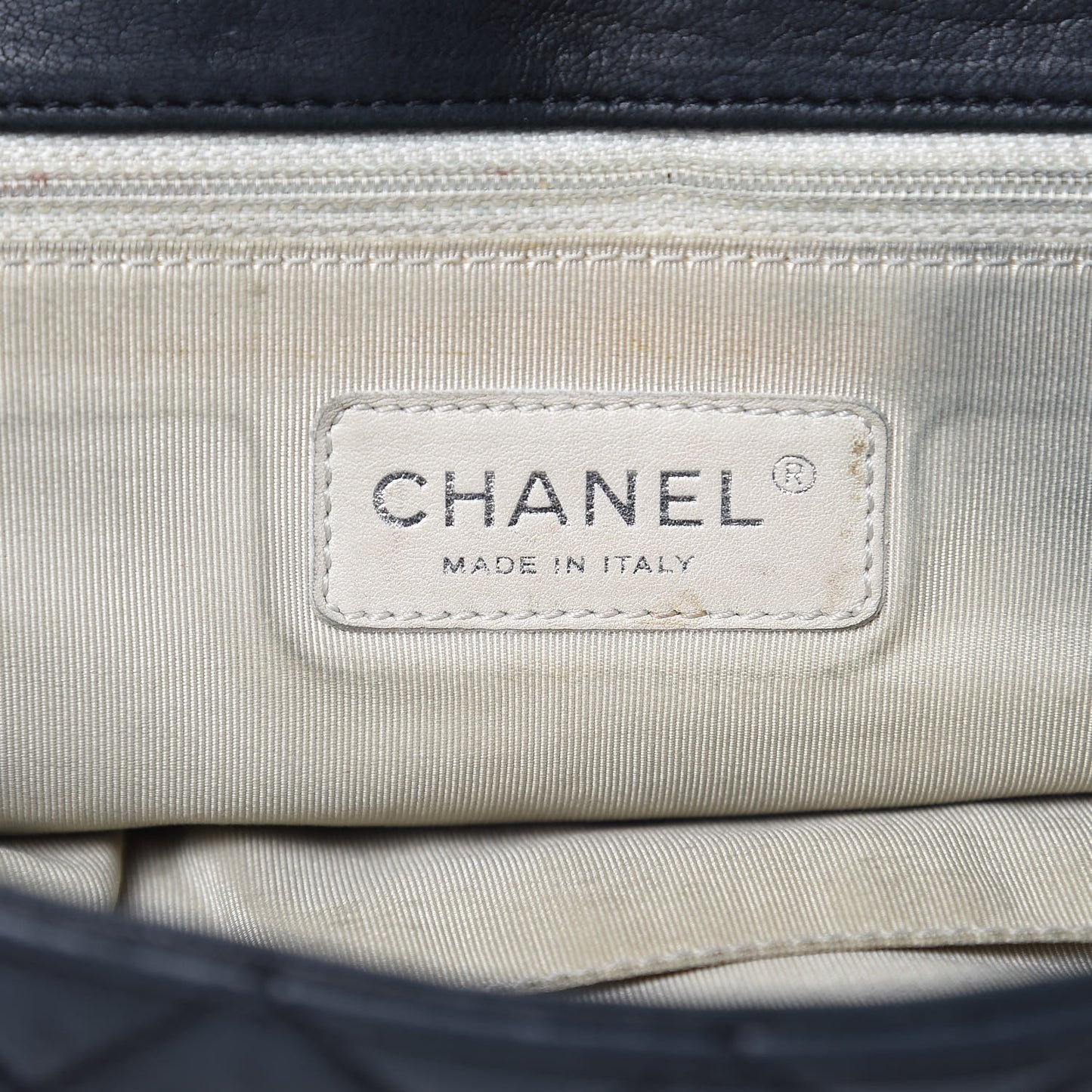 Washed Lambskin Quilted Maxi Chain Around Flap Black