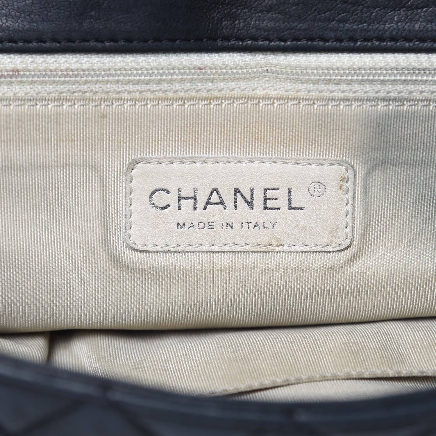 Chanel Washed Lambskin Quilted Maxi Chain Around Flap Black 6 of 19