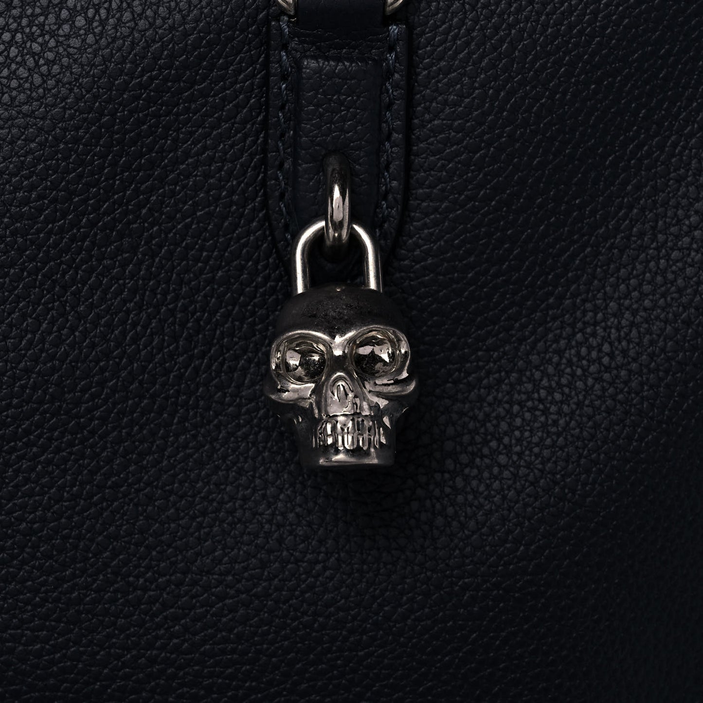 Pebbled Calfskin Large Skull Padlock Zip Around Tote Navy