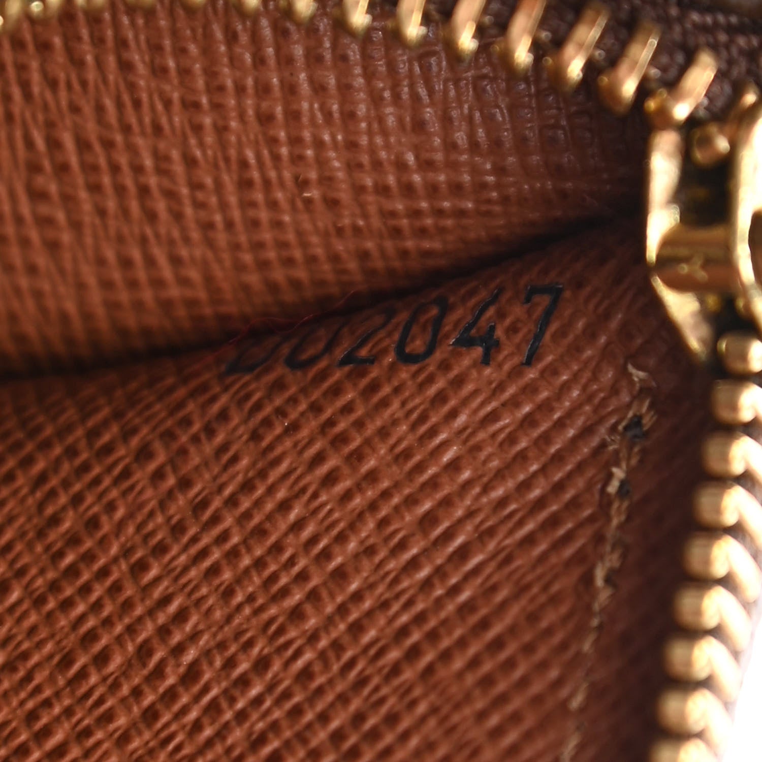 Louis Vuitton Monogram Papillon 30 6 of 9