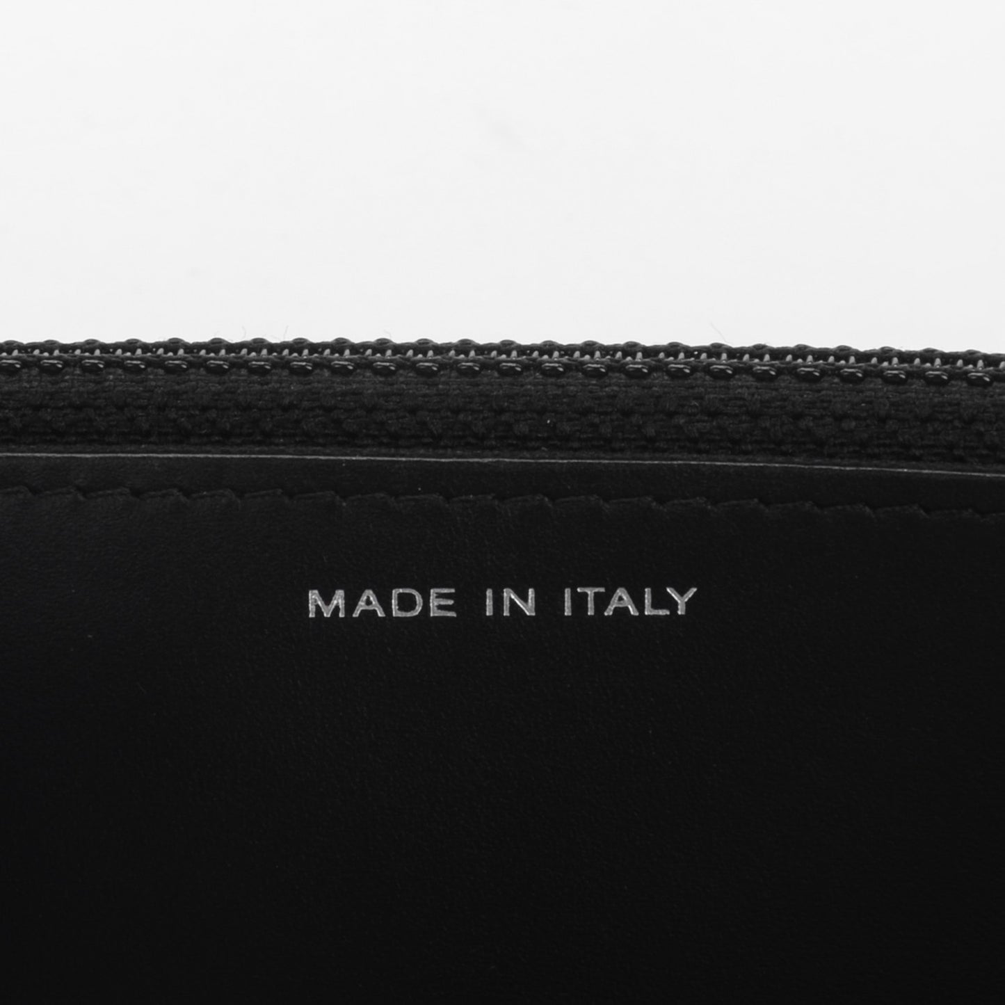 Patent Double Quilted Wallet On Chain WOC Black