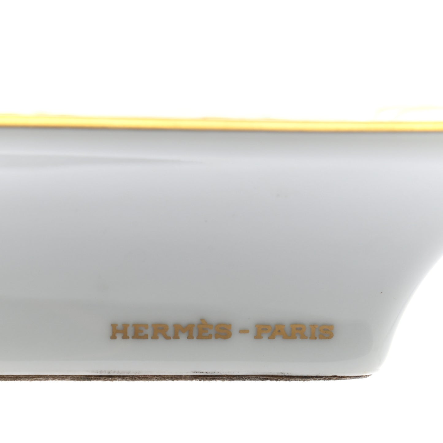 Porcelain Gardening Goods Ashtray