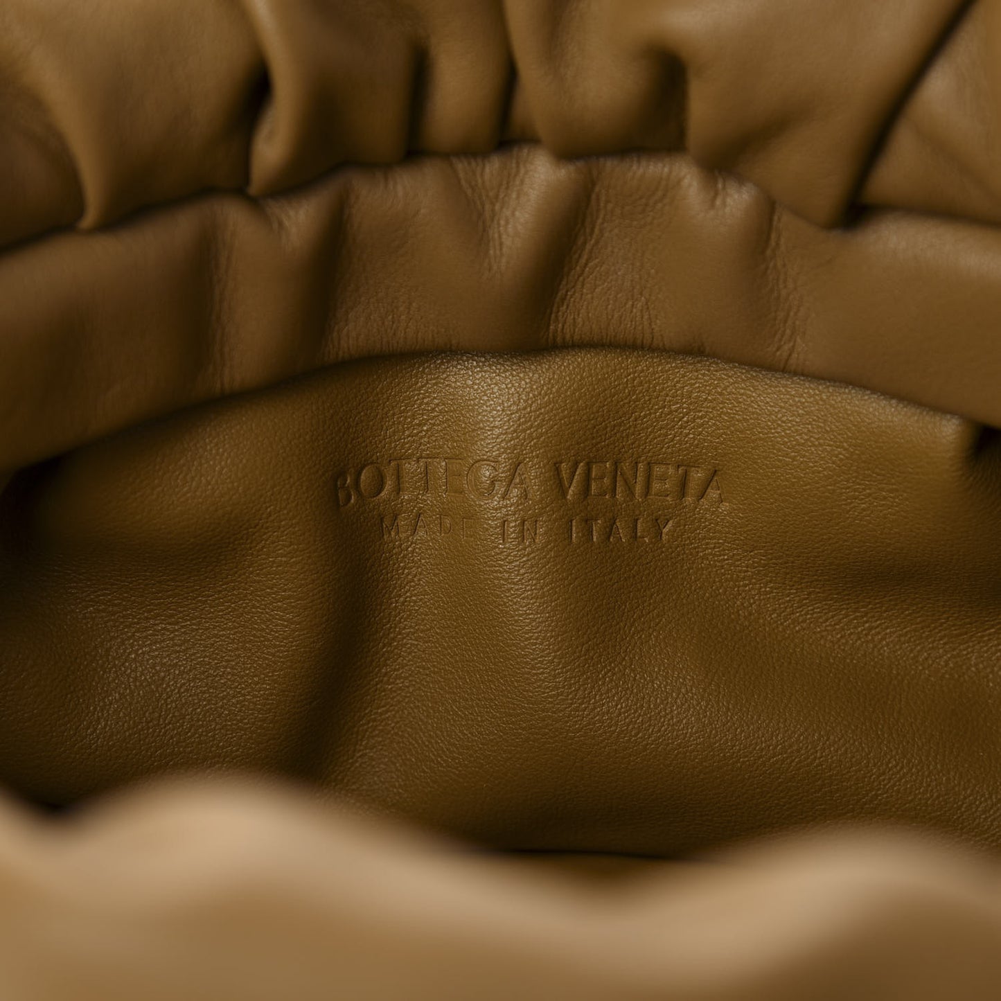 Calfskin The Pouch Chain Moutarde