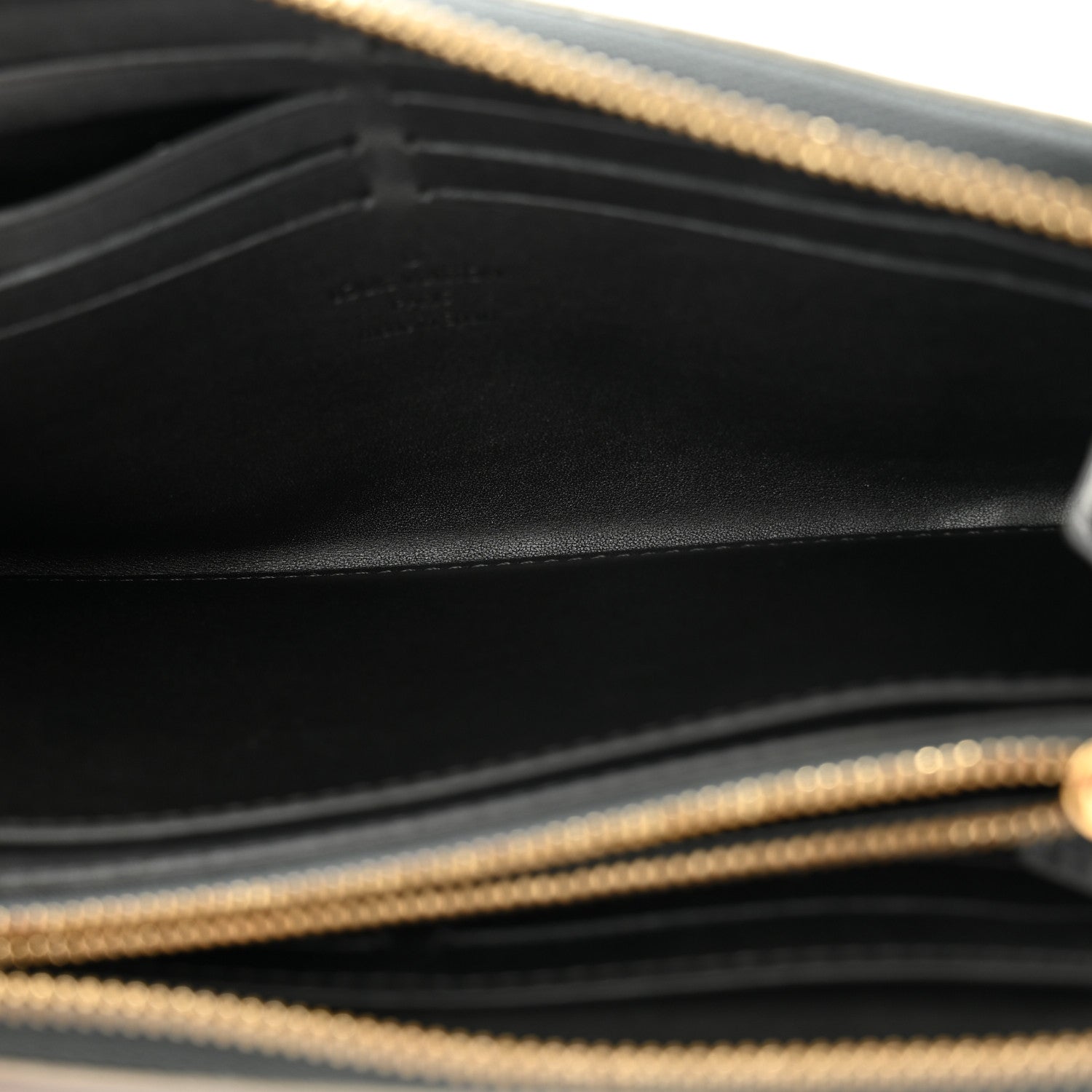 Louis Vuitton Suhali Zippy Wallet Black 6 of 10