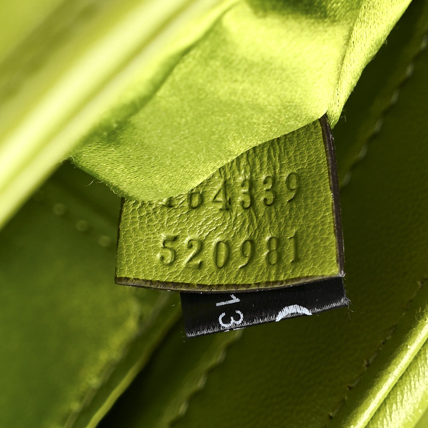 Gucci Nappa Vertical Matelasse Small Maxi Horsebit Chain Shoulder Bag Green 7 of 10