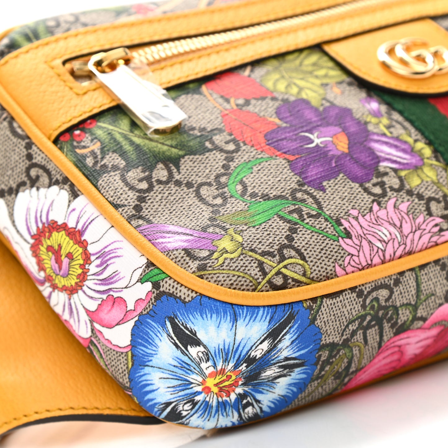GG Supreme Monogram Flora Medium Ophidia Belt Bag Beige Multicolor Crop