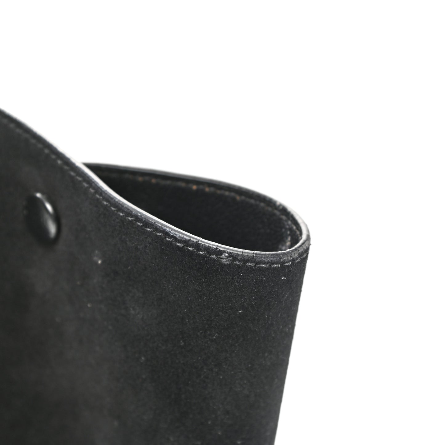 Drummed Calfskin Suede Medium Trapeze Black