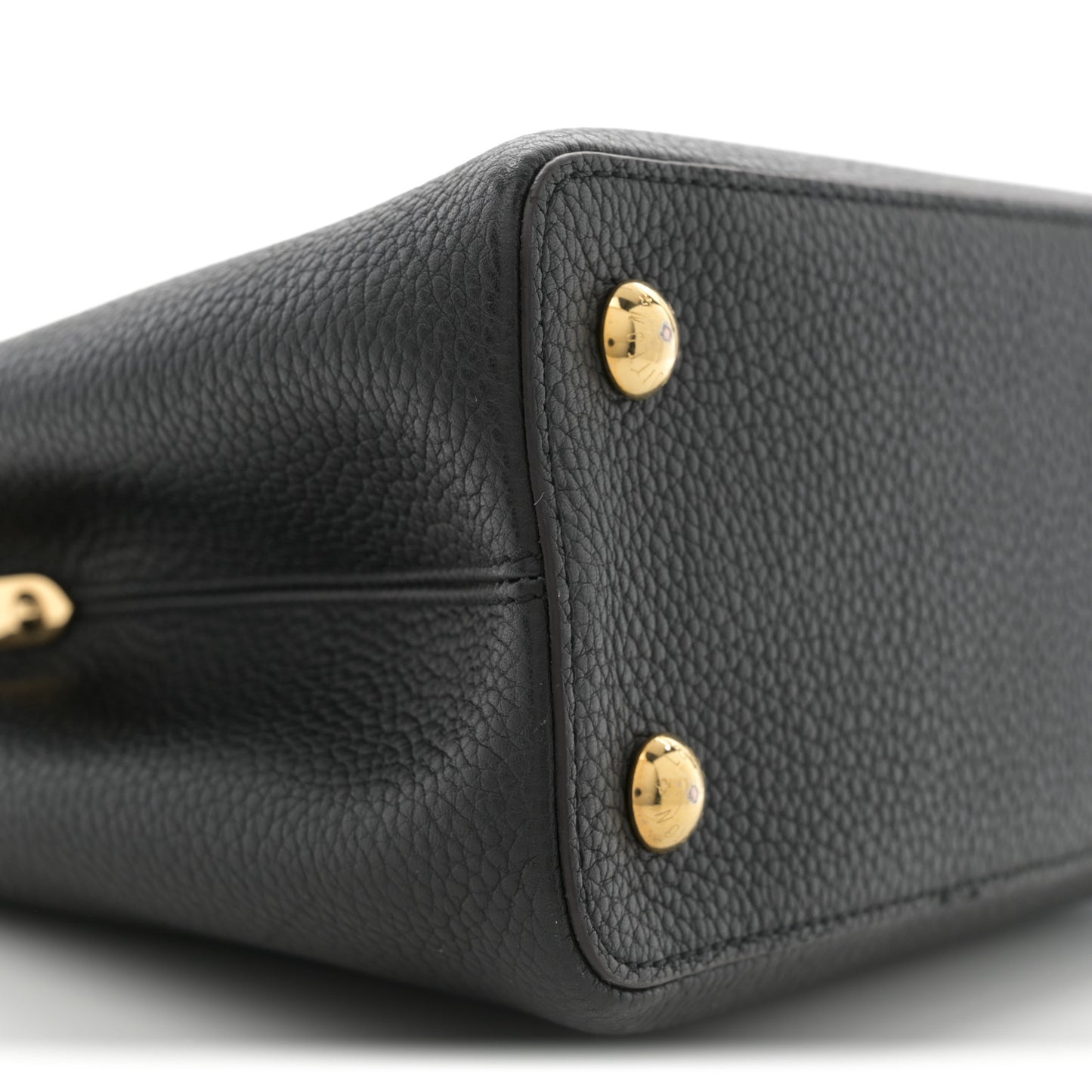 Taurillon Capucines PM Black