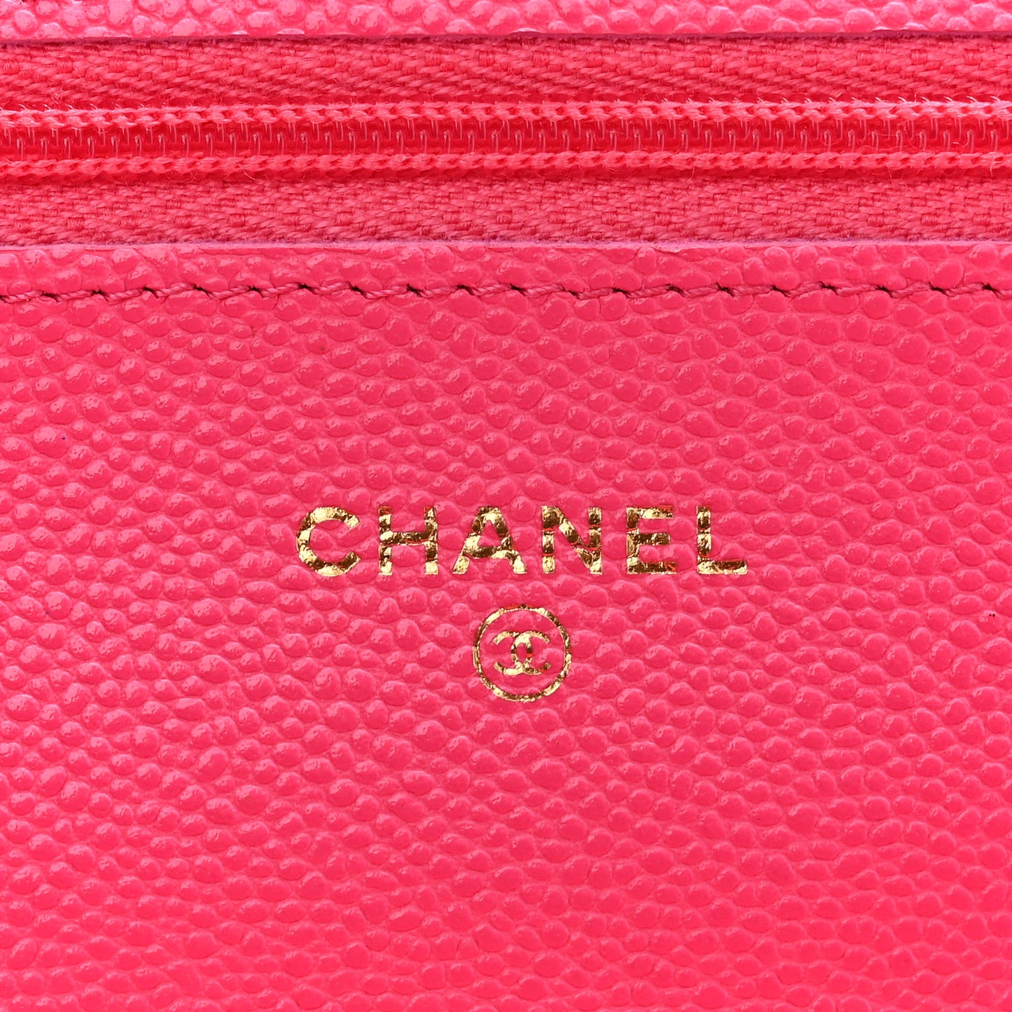 Caviar Quilted Wallet on Chain WOC Fuchsia