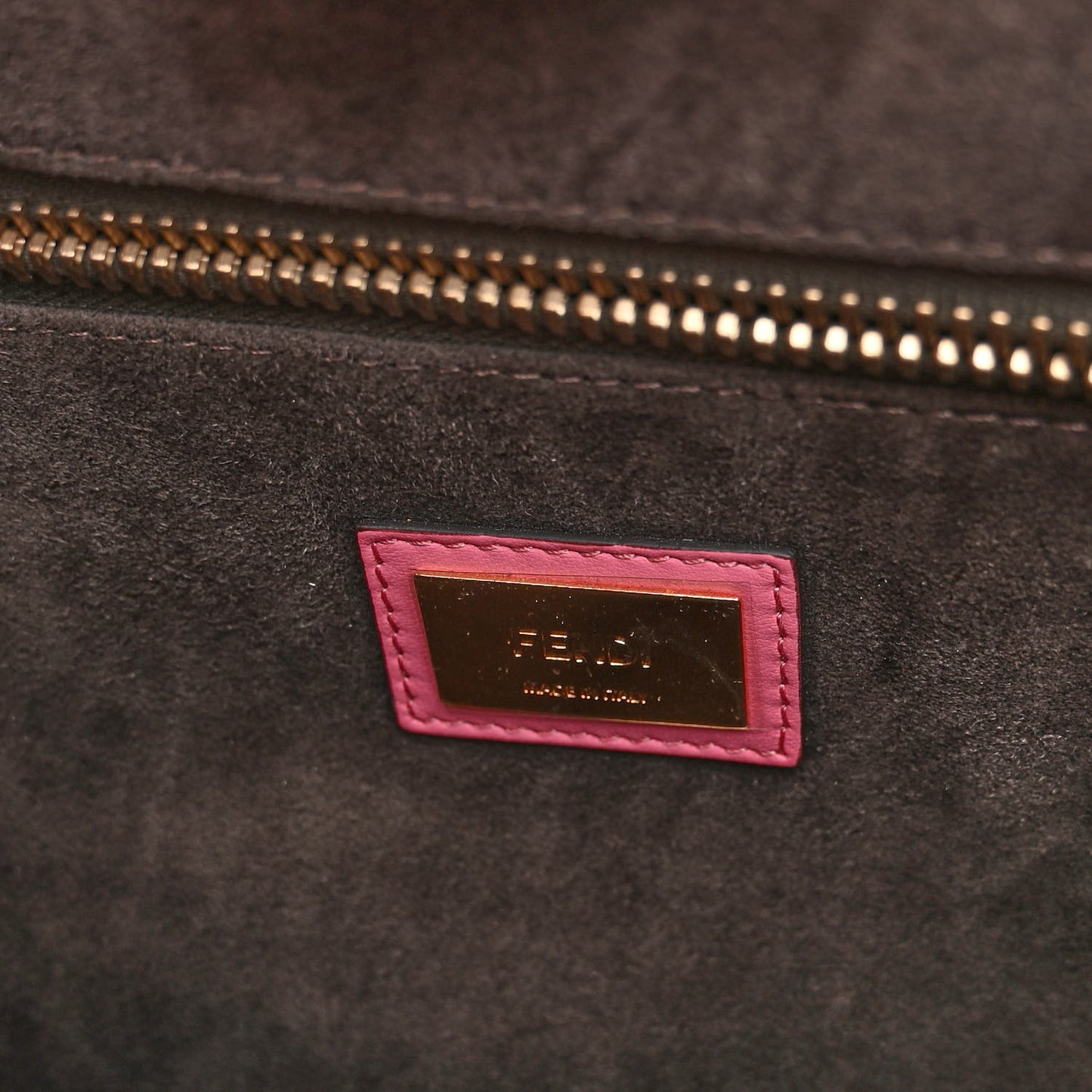 Vitello Seta Medium Peekaboo Iconic Satchel Pink