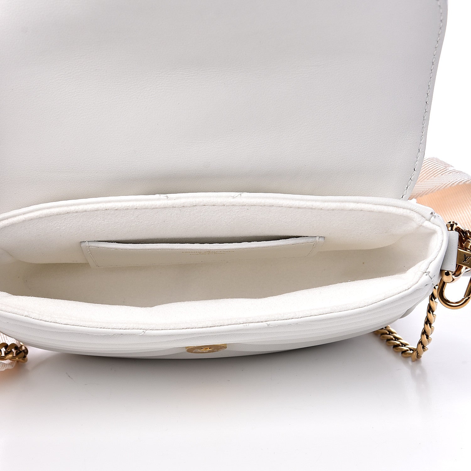 Louis Vuitton Calfskin New Wave Multi Pochette Snow 4 of 8