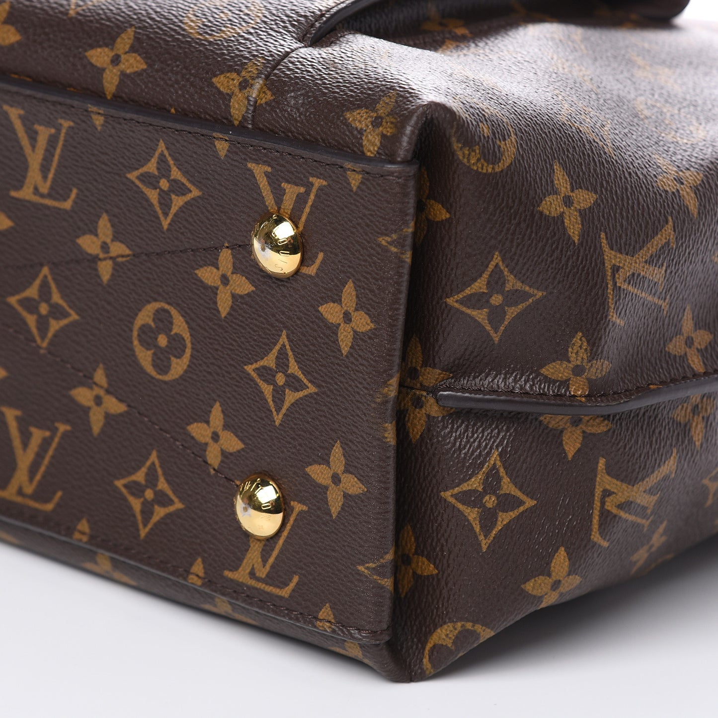 Monogram Metis