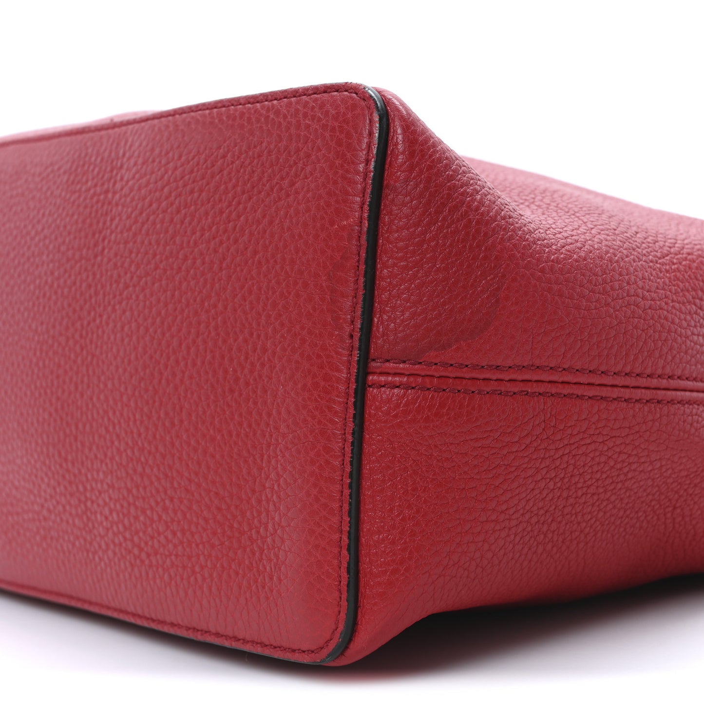 Pebbled Calfskin Large Soho Hobo Tabasco Red