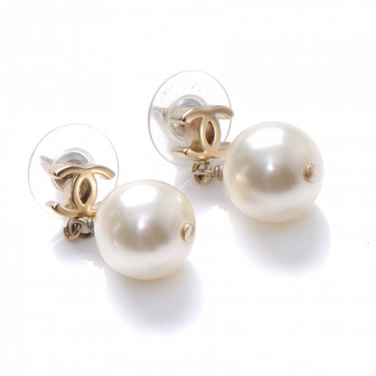 Chanel Pearl CC Logo Earrings 1 of 3