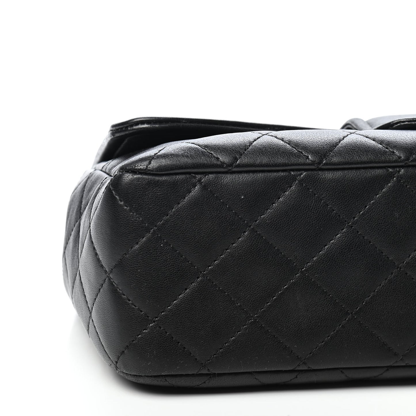 Lambskin Quilted Elementary Chic Flap Black