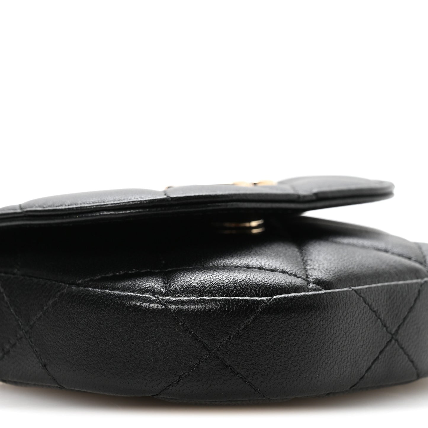 Lambskin Quilted Pearl Top Handle Clutch With Chain Black