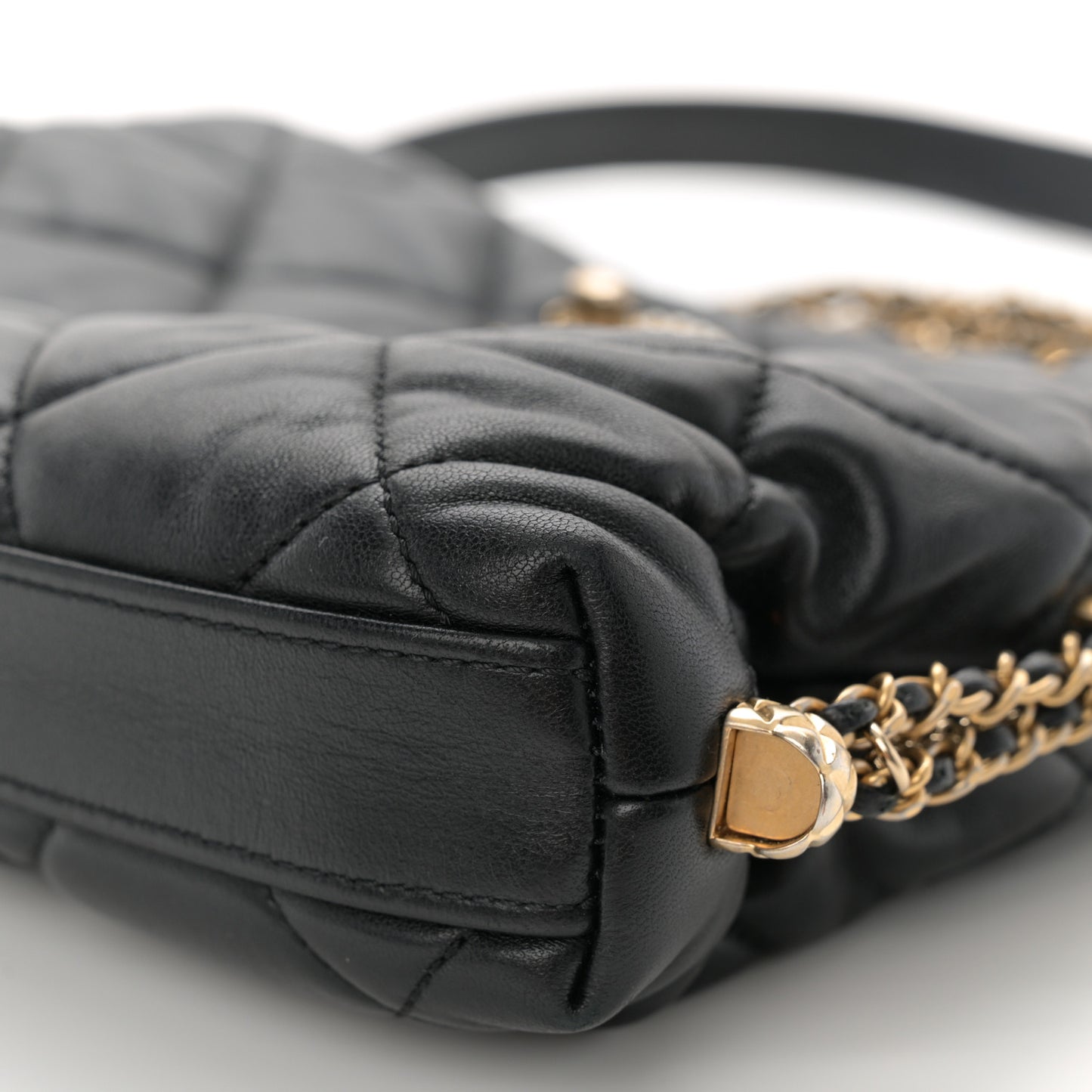 Lambskin Quilted Crush on Chains Hobo Black