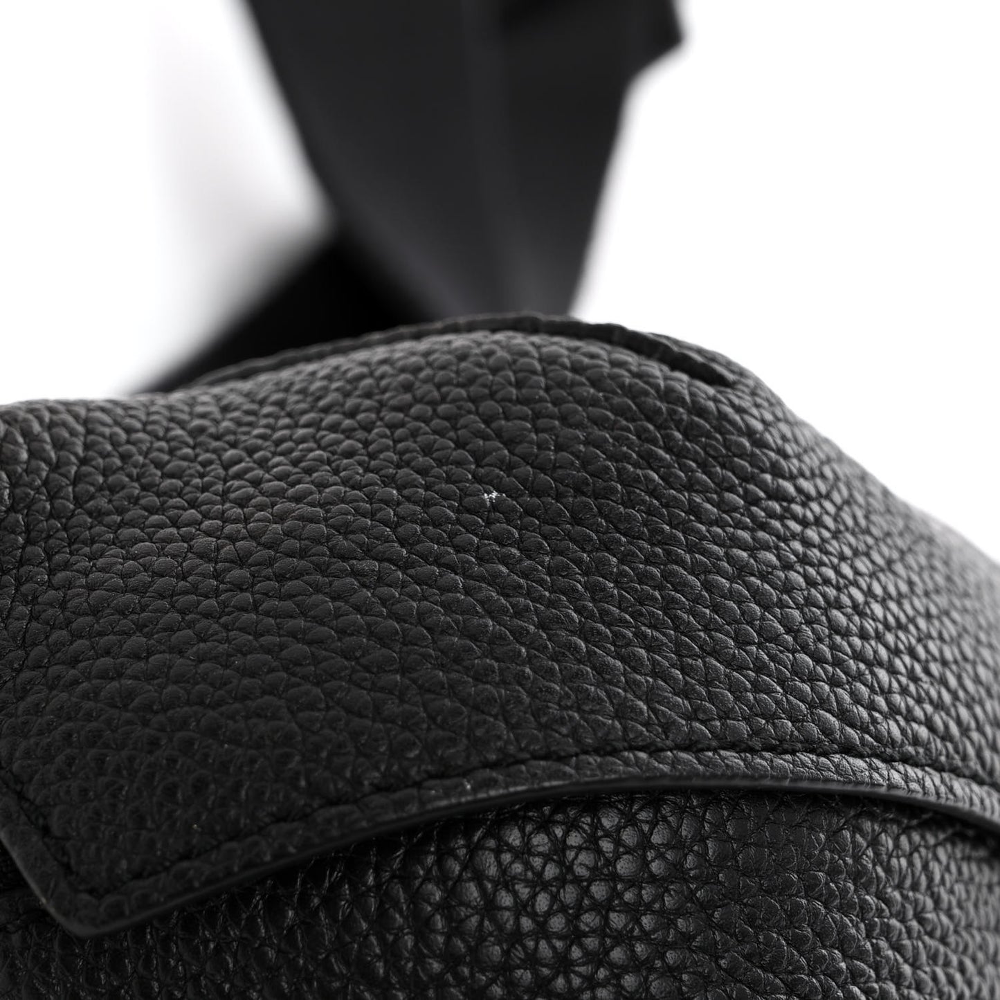 Grainy Calfskin Logo Graphic Sonny Bum Bag Black
