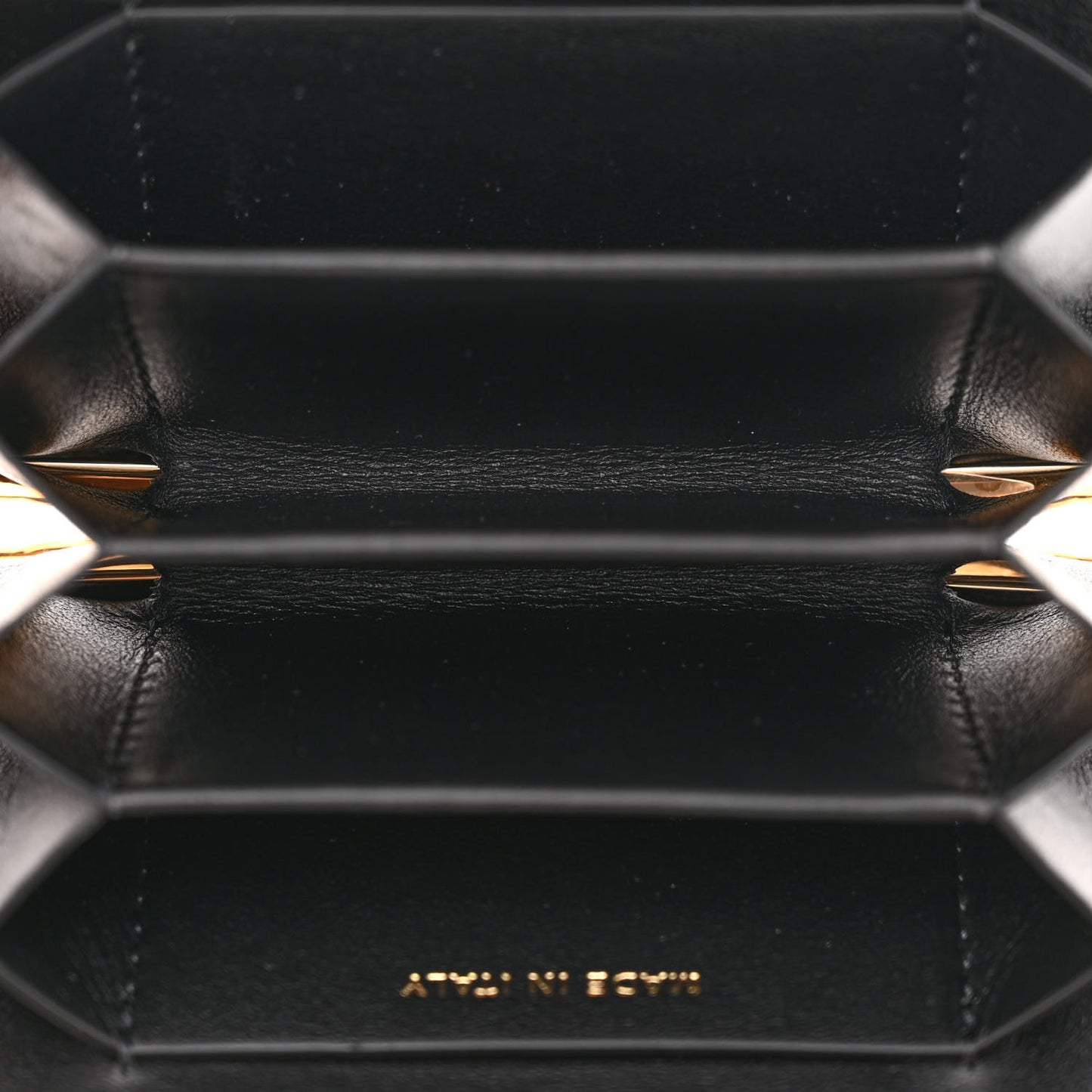 Glazed Goatskin Quilted Small Box With Chain Black