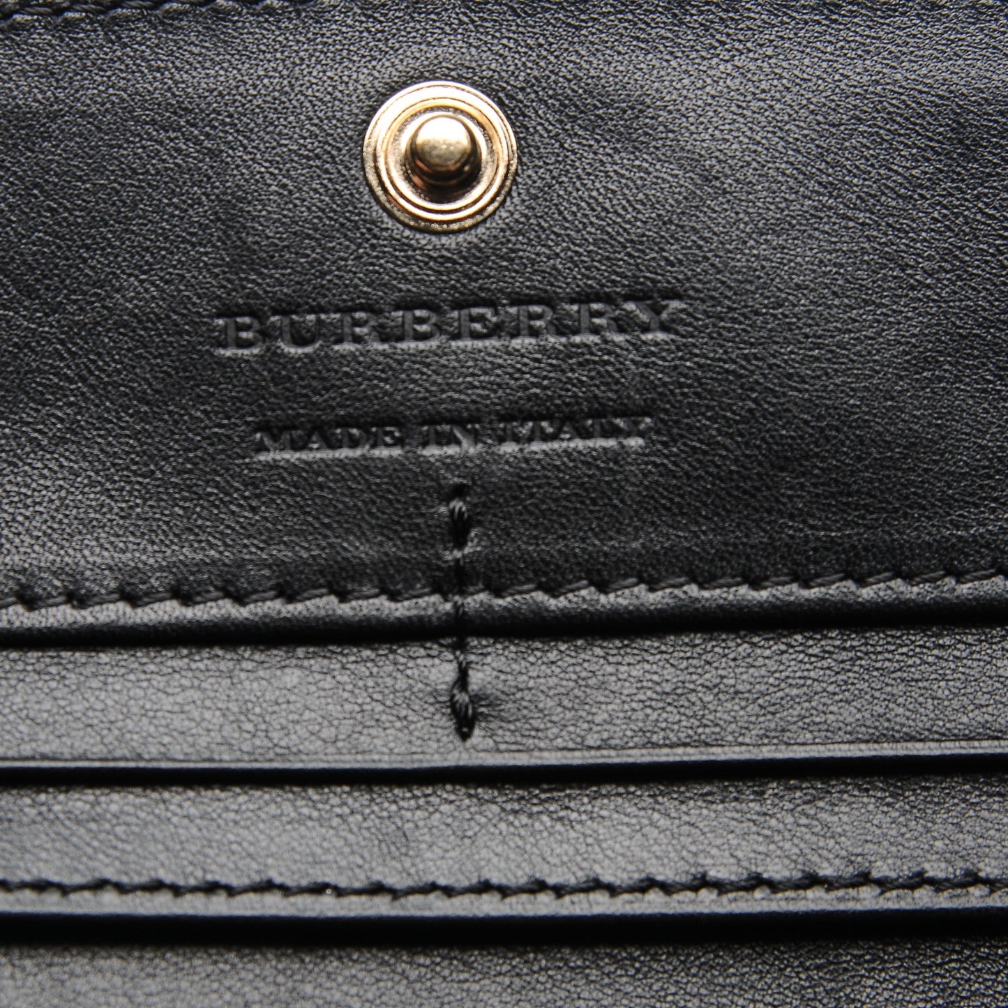 Grainy Calfskin House Check Henley Wallet On Chain Black