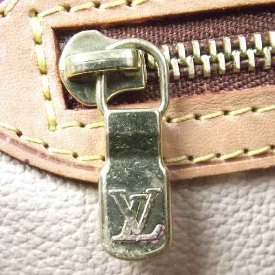 Louis Vuitton Monogram Petit Bucket 23 9 of 9