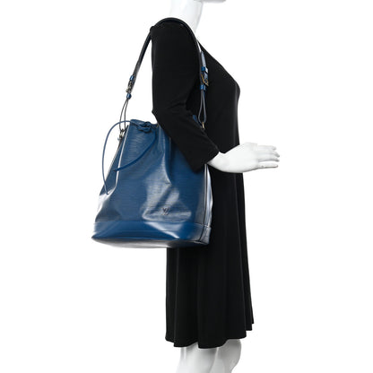 Louis Vuitton Epi Noe Toledo 2 of 20