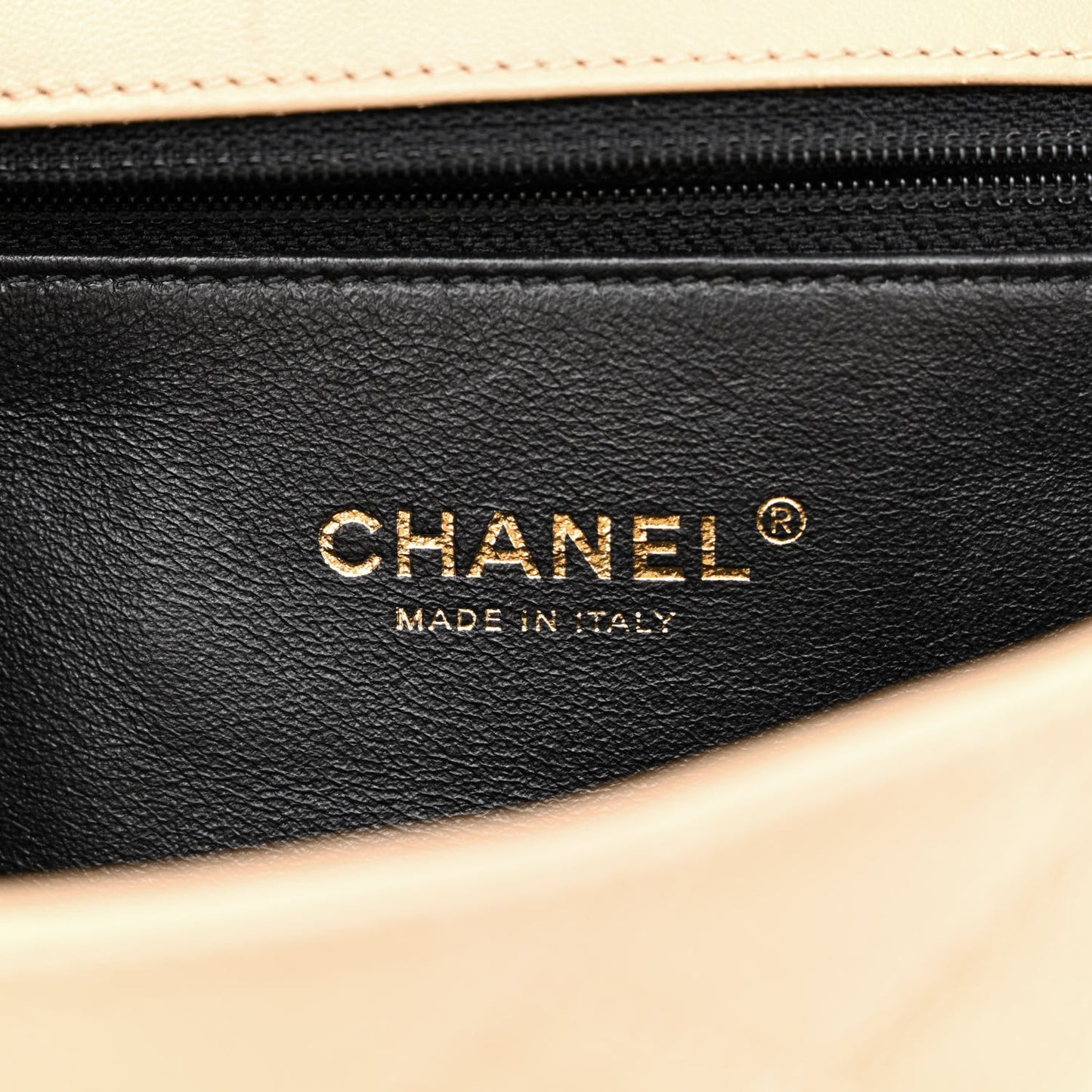 Caviar Quilted Small CC Filigree Flap
