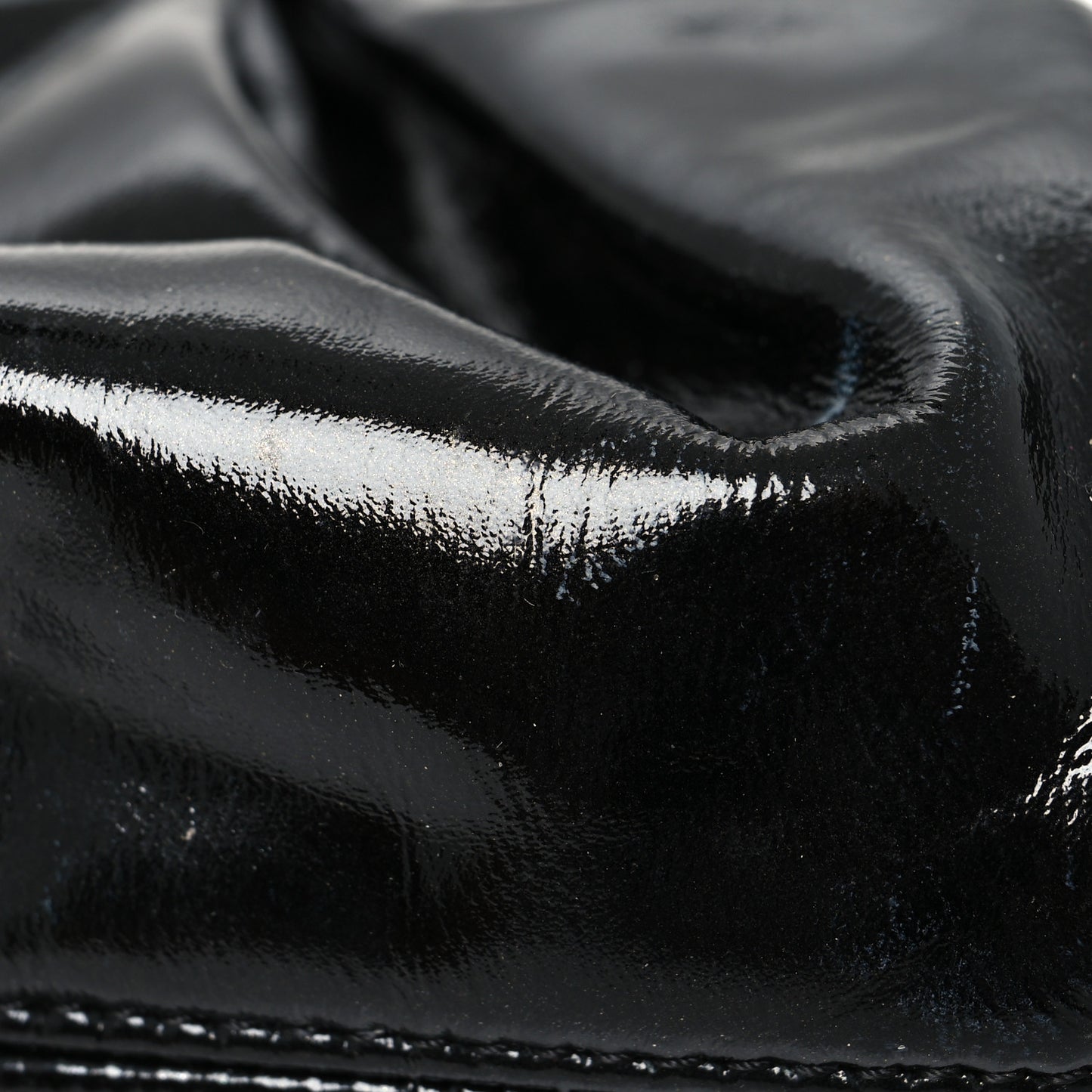 Vinyl Diamond Kiss Lock Clutch Black