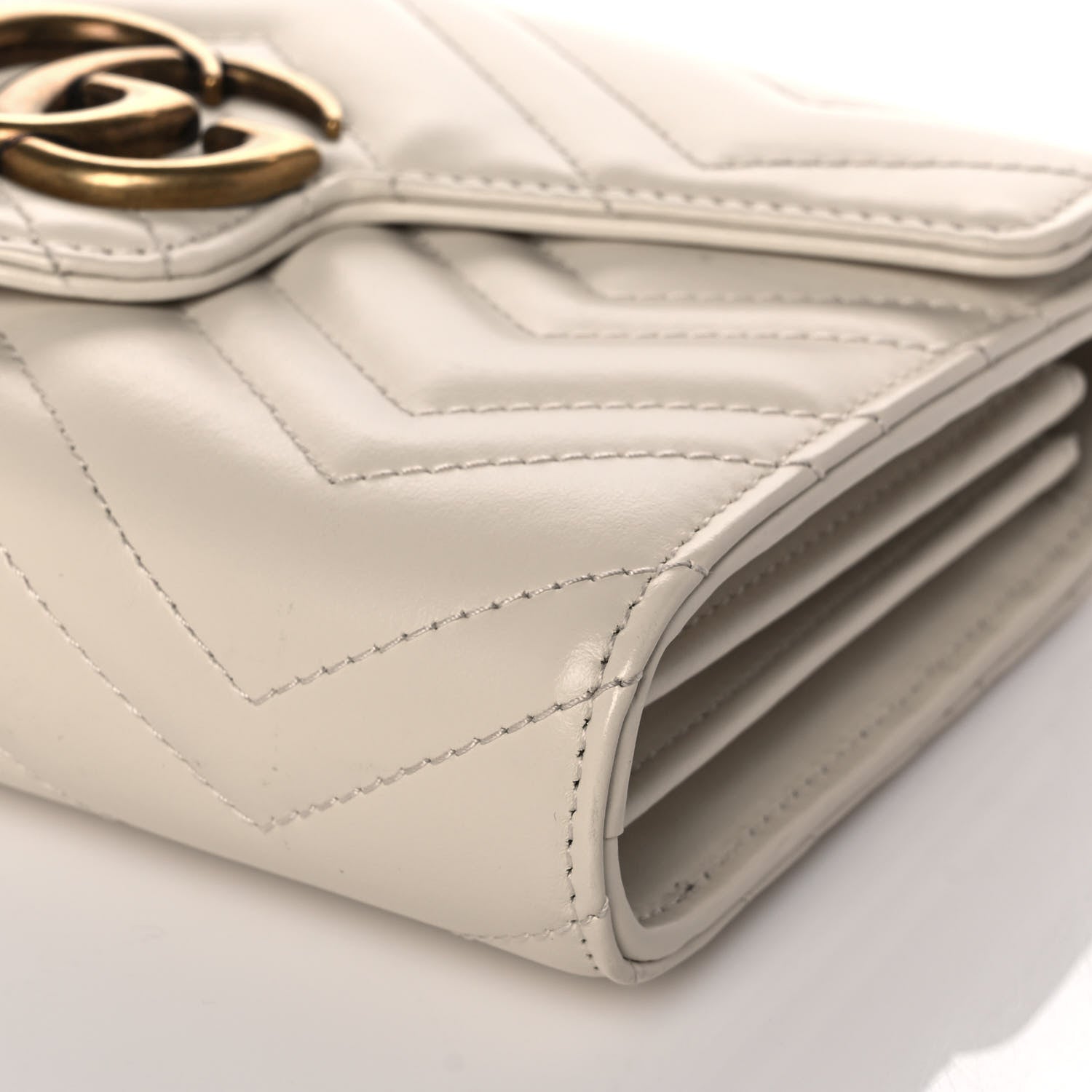 Gucci Calfskin Matelasse GG Marmont Chain Wallet Mystic White 10 of 13