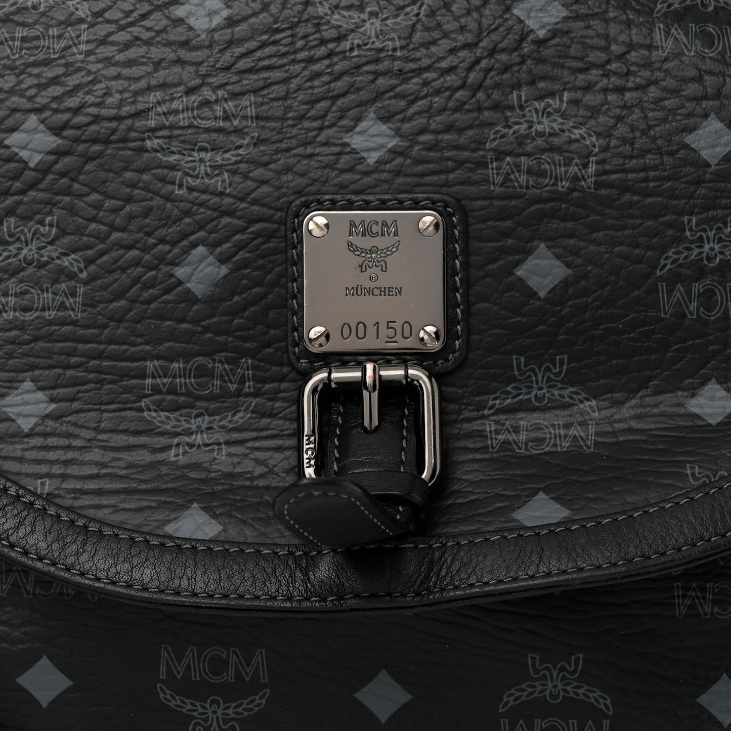 Visetos Medium Satchel Black